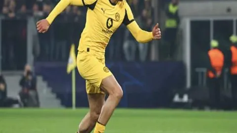 中国女队亚冬会越野滑雪接力夺金成功